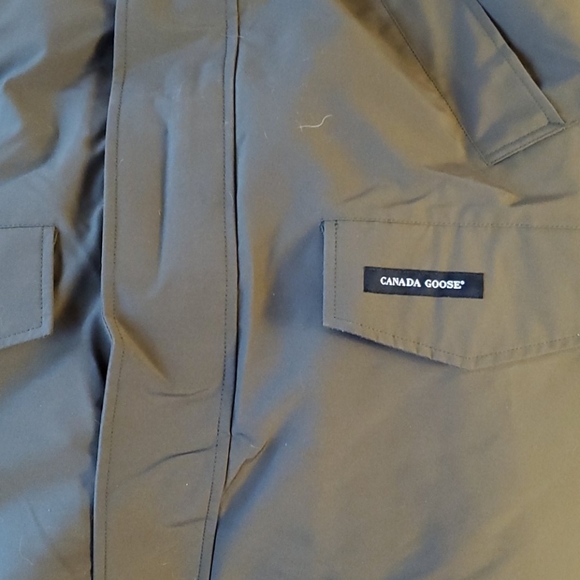 Coat - Picture 2 of 3